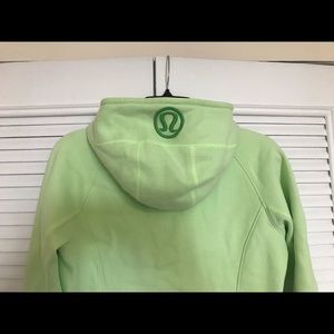 Lululemon jacket size 6